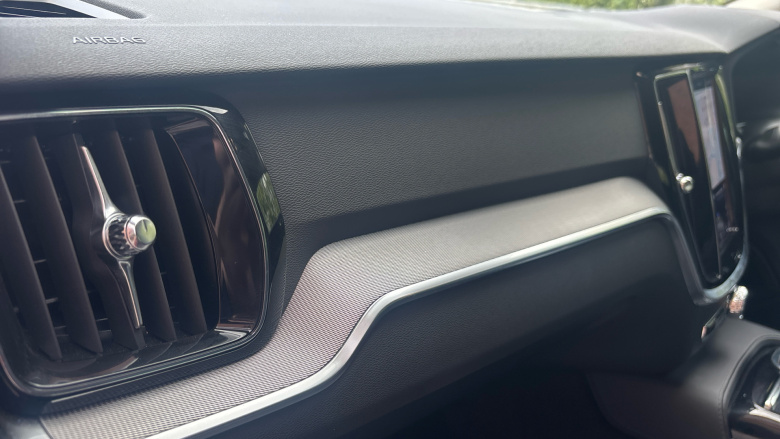 Volvo V60 2.0 T6 [350] PHEV Plus Dark 5dr AWD Auto Estate